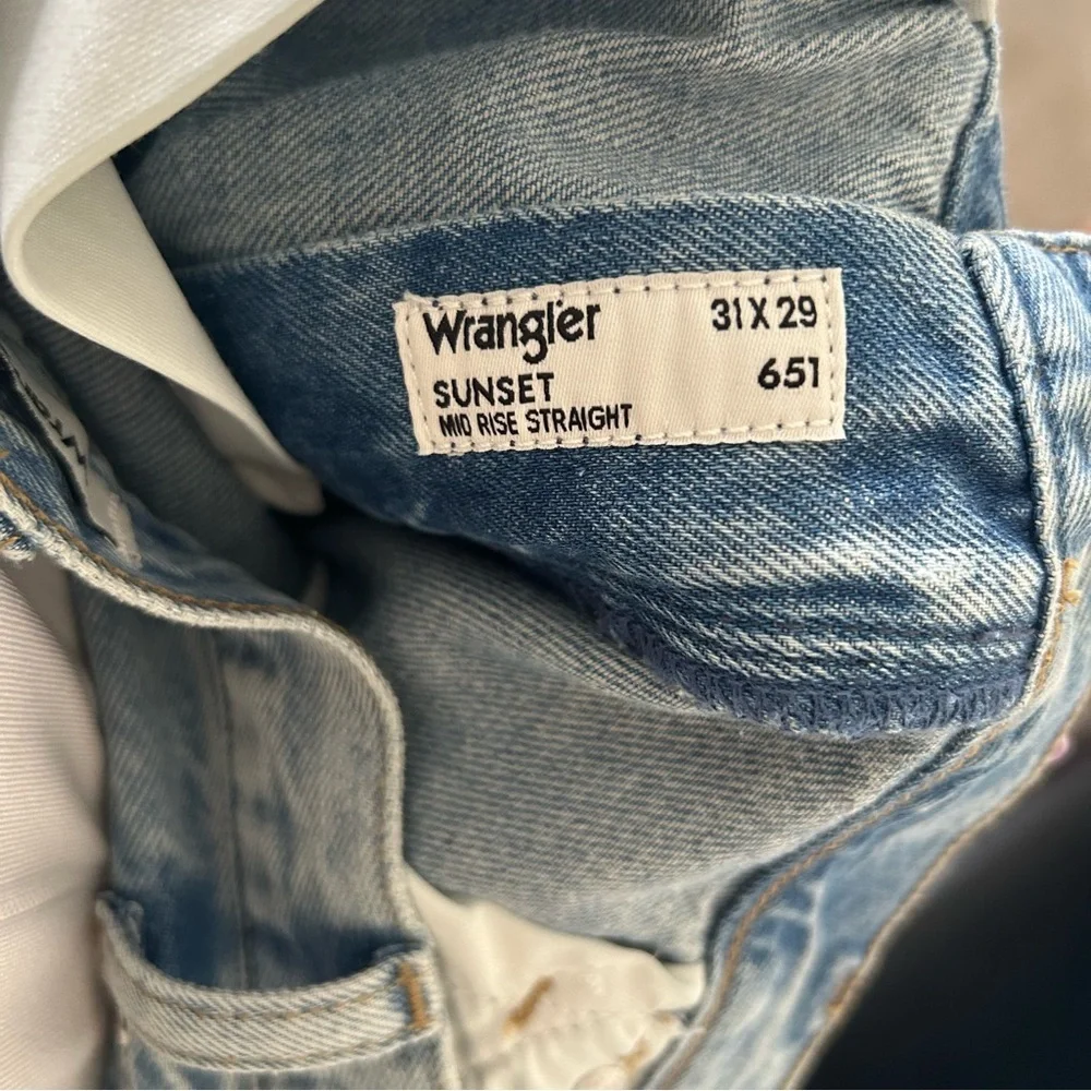 Women’s Wrangler Sunset Jeans 32x28 - Picture 10 of 10